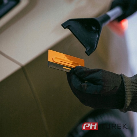 Samochodowa szczotka i skrobak FISKARS do odśnieżania auta do lodu i śniegu